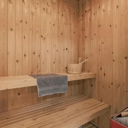 Cozy In Glesborg With Indoor Swimming Pool Holiday home