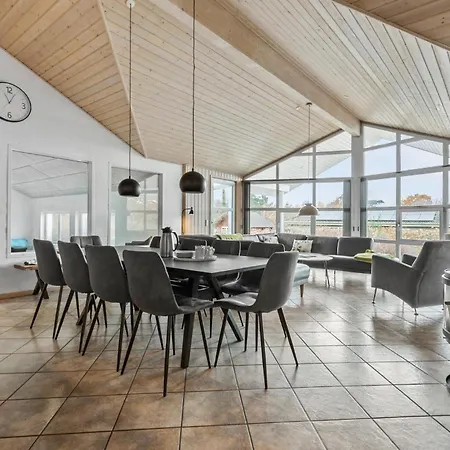 Cozy In Glesborg With Indoor Swimming Pool Holiday home