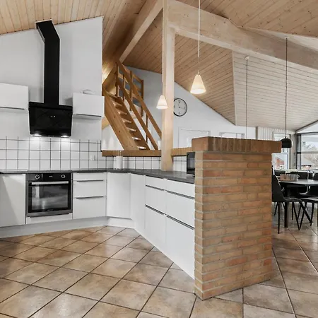 Gorgeous In Glesborg With Sauna Vakantiehuis *